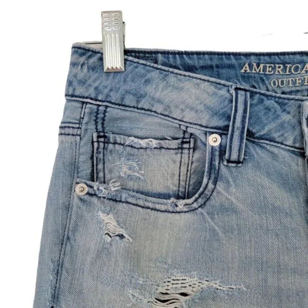 American Eagle Tomgirl Distressed Jeans Womens 6 Blue Ripped Relaxed Fit Casual - Picture 3 of 16